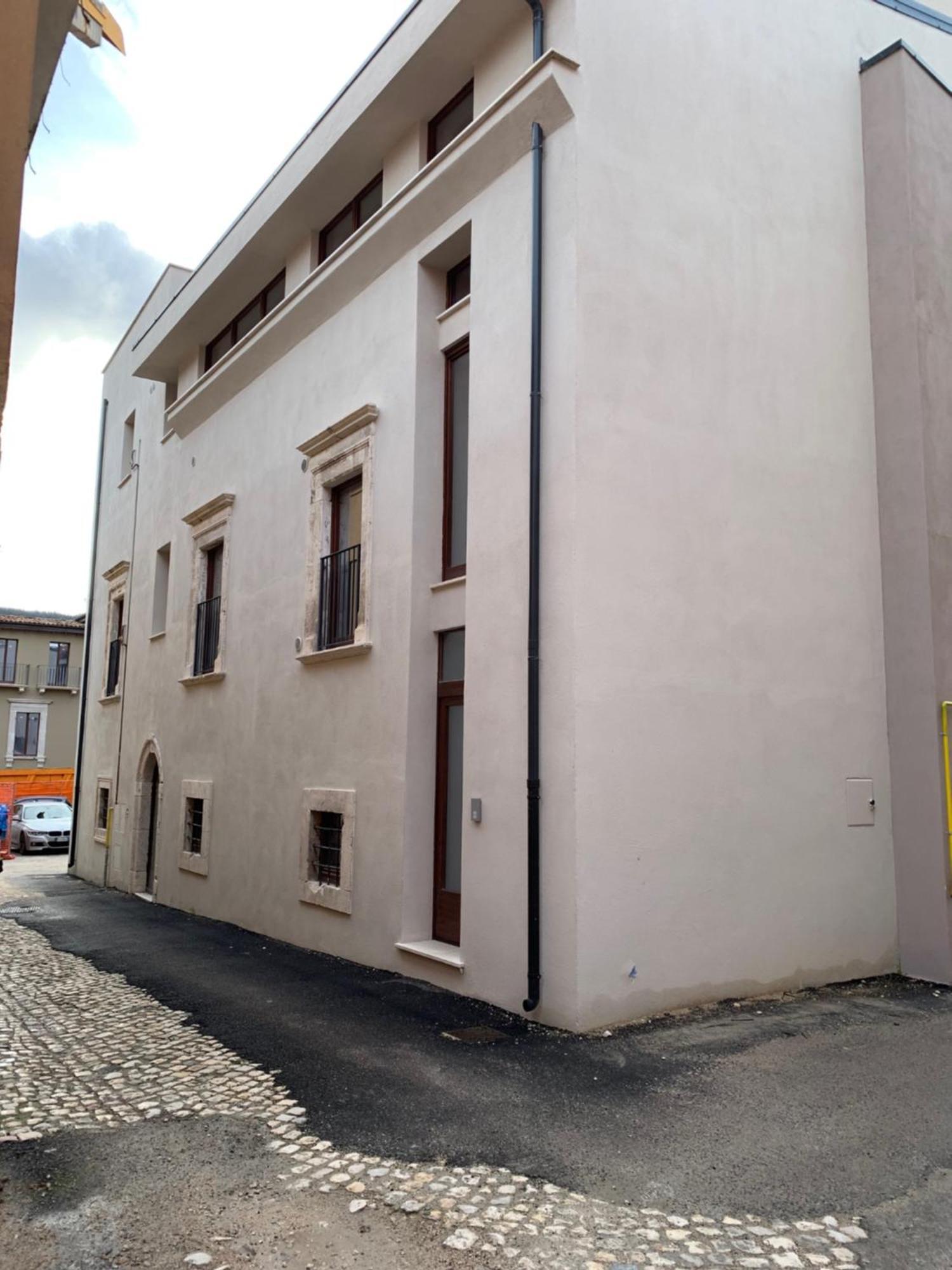 Habita Appartamenti LʼAquila Exteriör bild